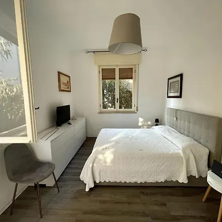 House Il Glicine, Pet Friendly Apartman